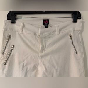 2B Bebe White Pants with Zipper Details